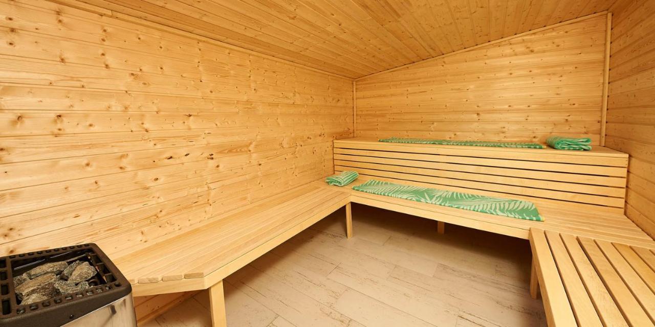 Sonnenuhr Acomodação com café da manhã Bernkastel-Kues Exterior foto