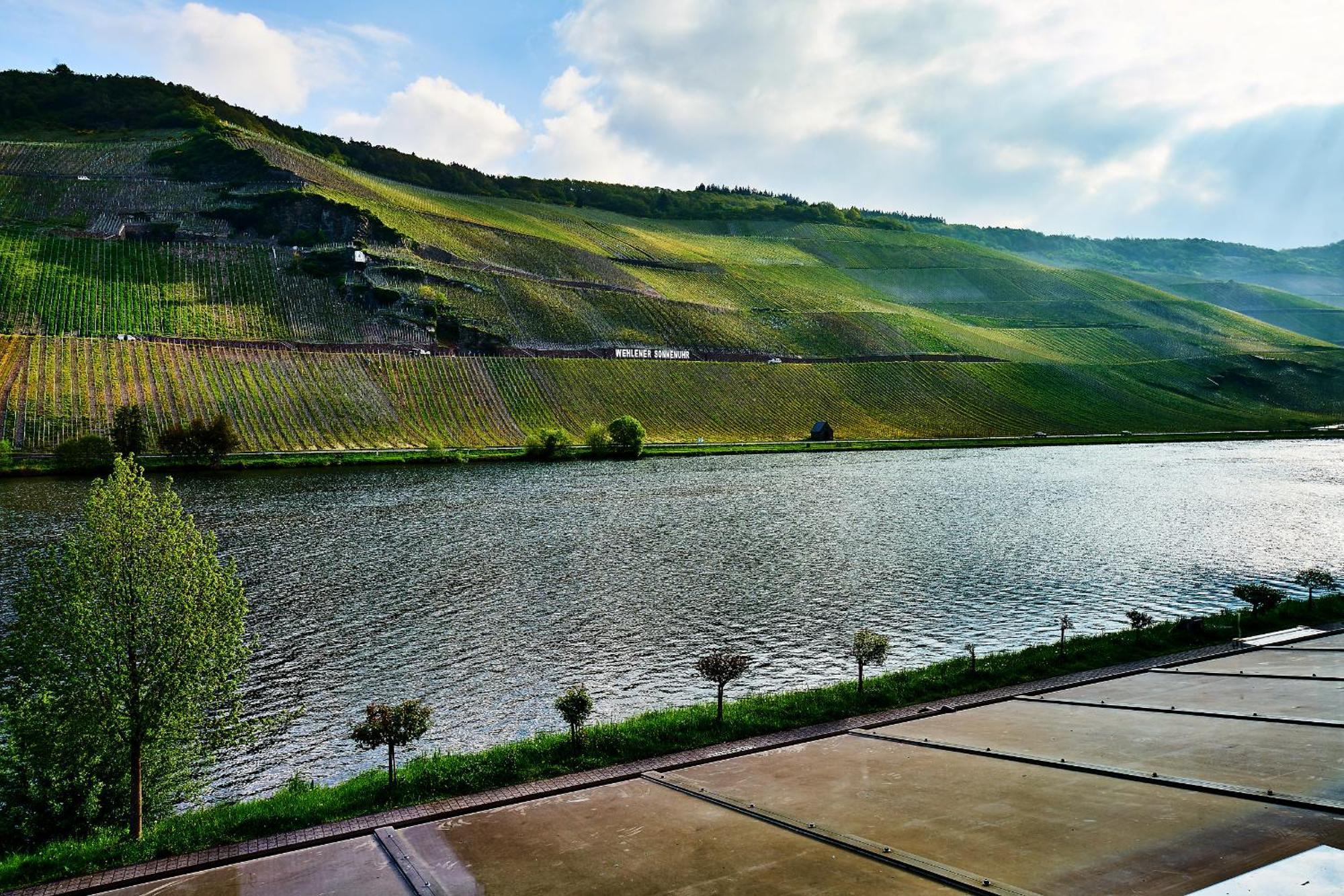 Sonnenuhr Acomodação com café da manhã Bernkastel-Kues Exterior foto